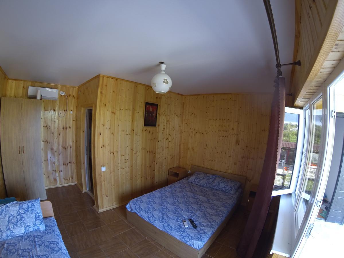 Guest House On Sayat-Nova 7A Alakhadzi Esterno foto